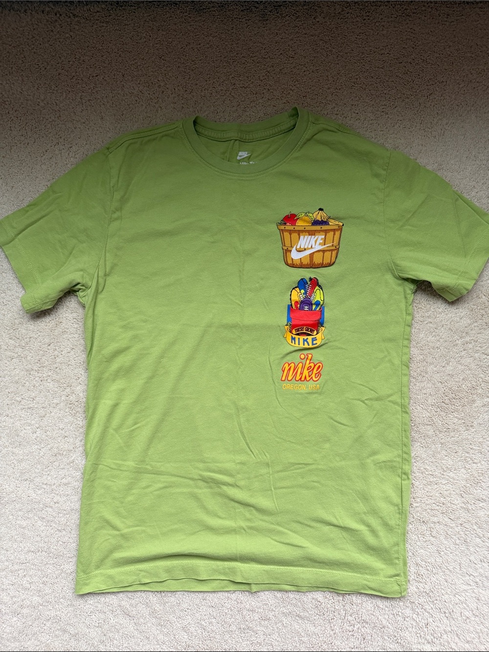 Nike Light Green Graphic Short Sleeve Tee